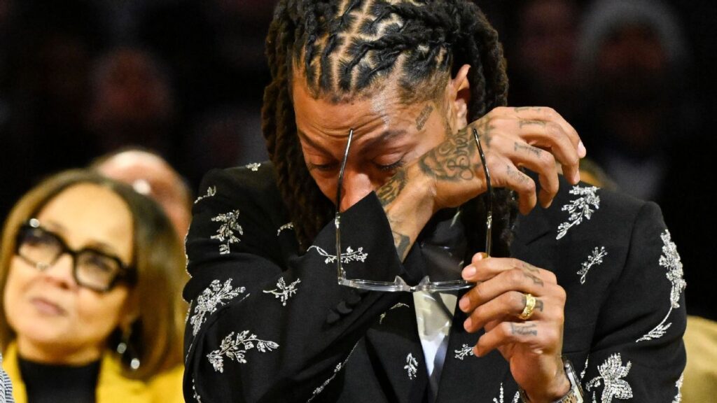 Bulls retiraron la camiseta número 1 de Derrick Rose tras la victoria