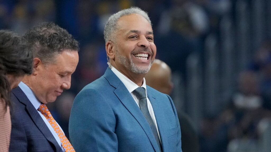 Fuentes: Hornets retirarán el número 30 de Dell Curry en marzo