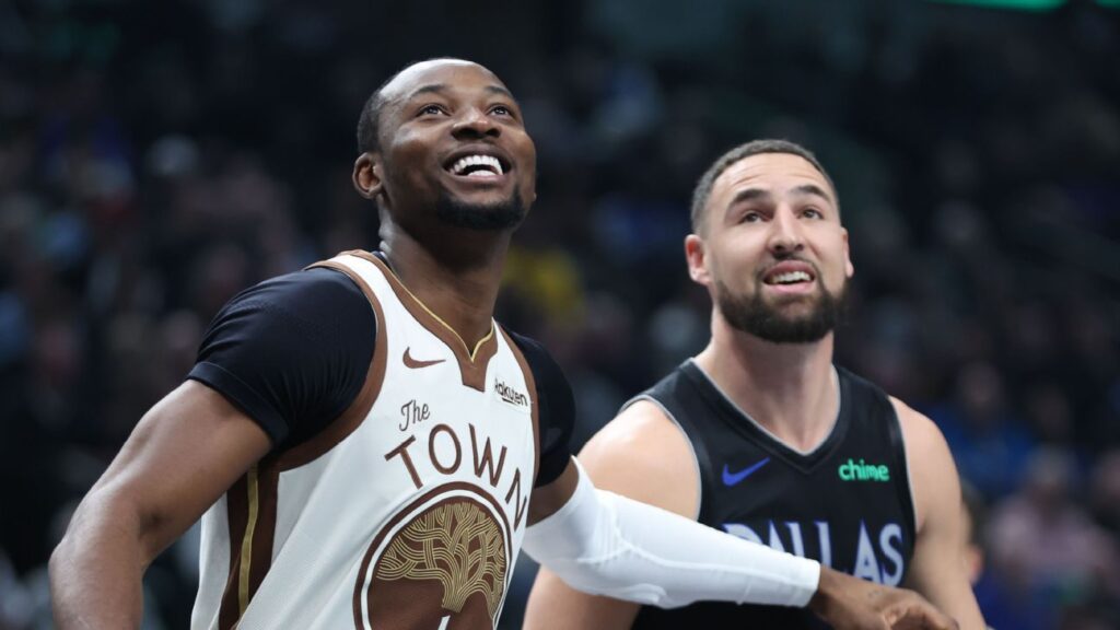 Jonathan Kuminga sufre lesiones de tobillo y rodilla