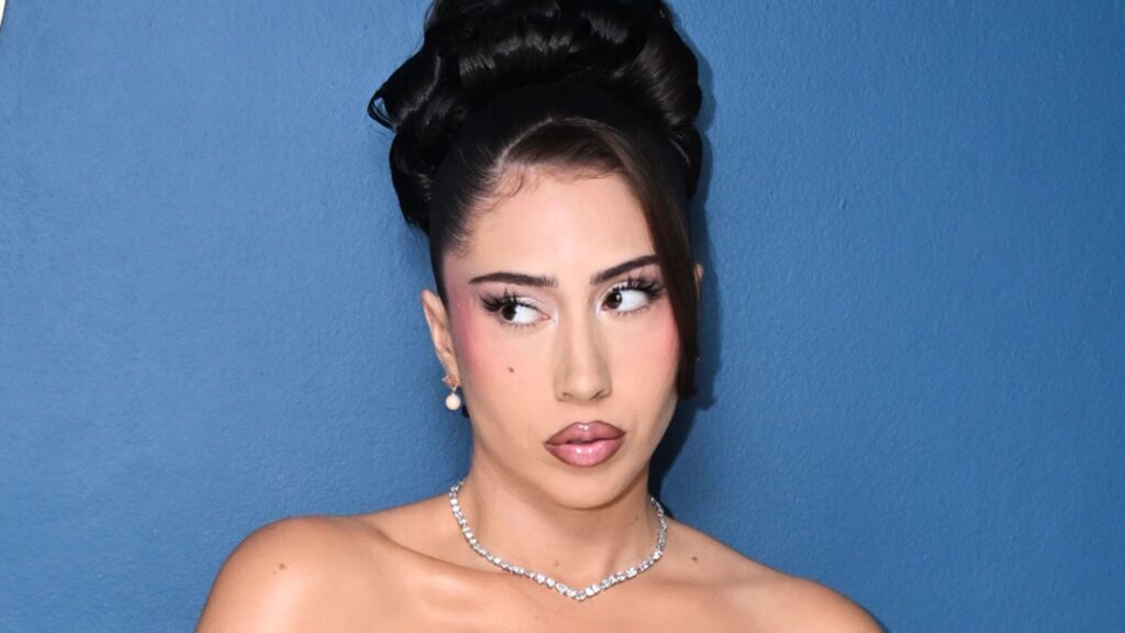 Kali Uchis recibe el 2026 con familia, tradiciones festivas colombianas y un éxito viral (EXCLUSIVO)