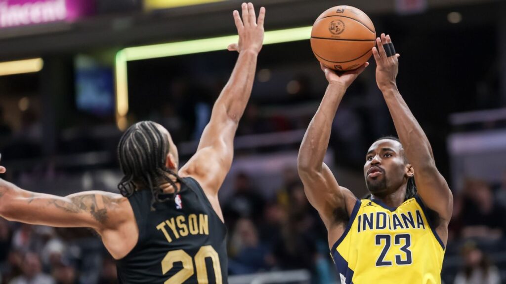 Rick Carlisle alcanzó mil triunfos en la noche del surrealista aplazamiento de Bulls-Heat