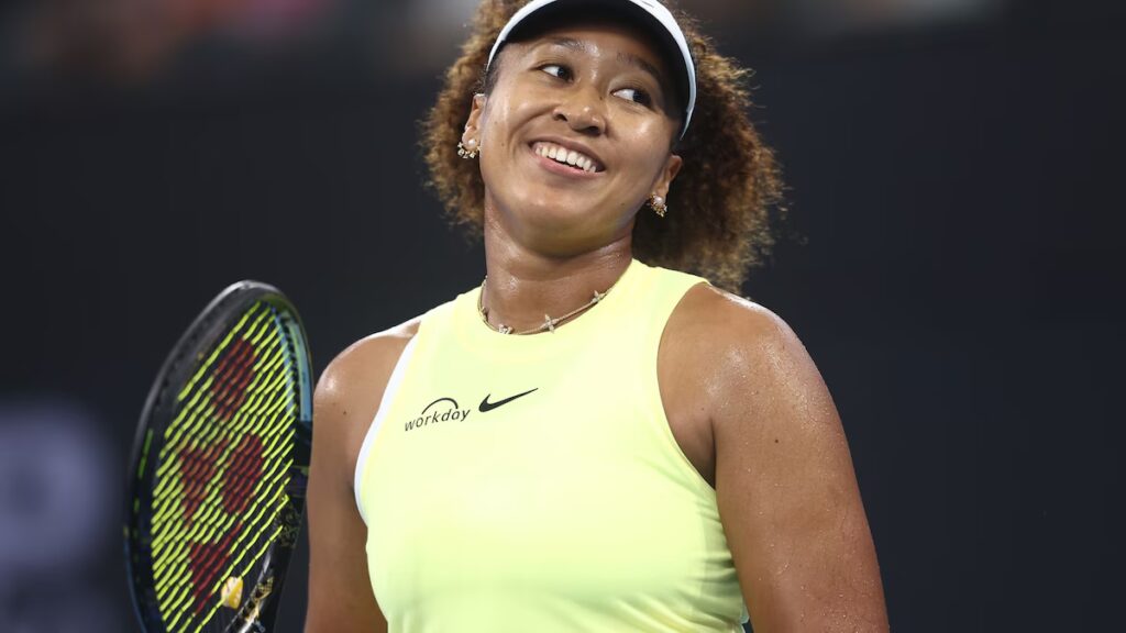 Naomi Osaka está desconsolada tras retirarse del Abierto de Australia