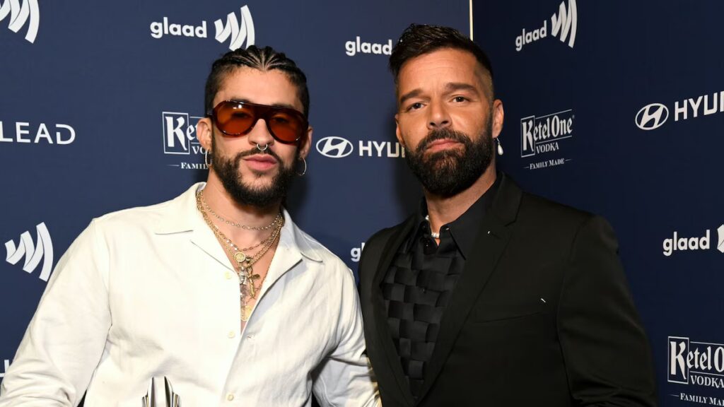 ‘¡Sí, sí, sí!’ Ricky Martin celebra la histórica victoria de Bad Bunny en los Grammy