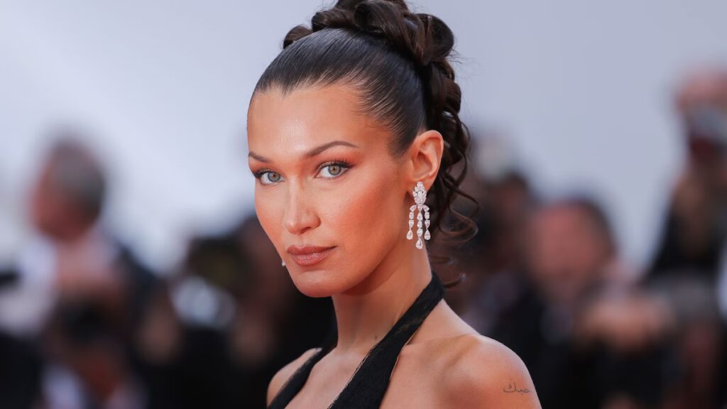 Bella Hadid vista con un nuevo vaquero en medio de rumores de ruptura de Adán Bañuelos