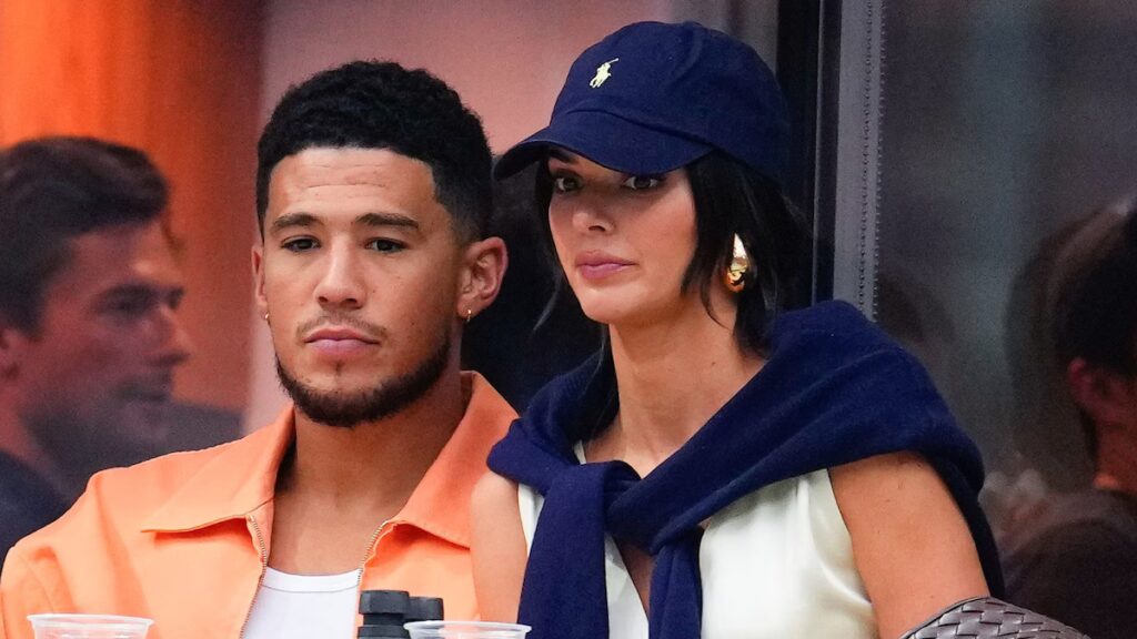 El ex de Kendall Jenner, Devin Booker, revela por qué no vio a Bad Bunny en el Super Bowl