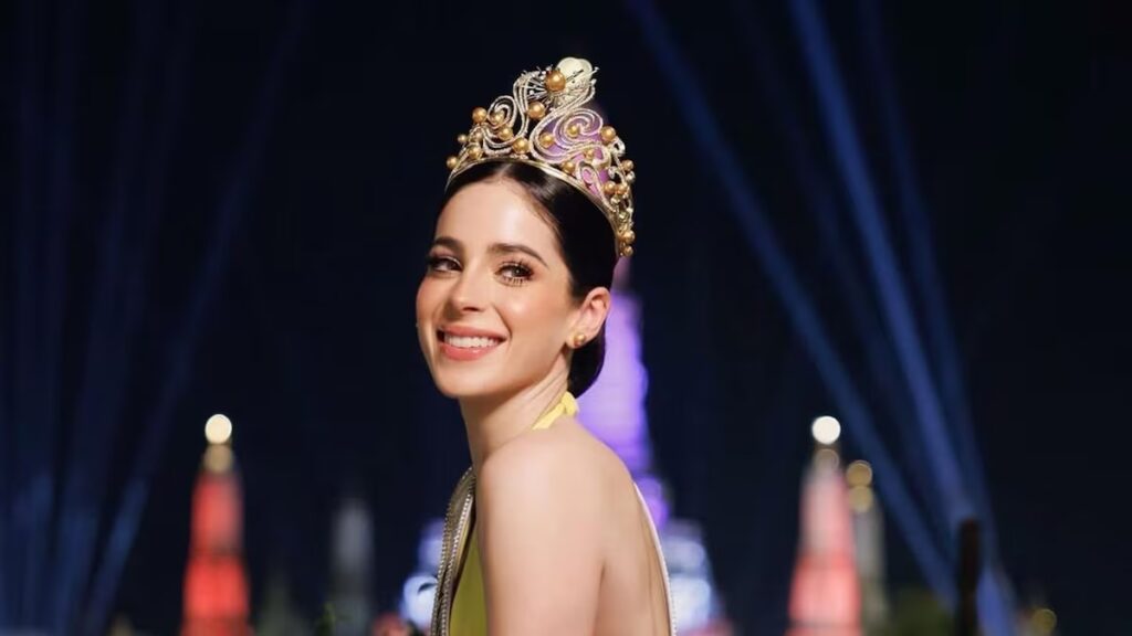 Fátima Bosch se desploma en desfile de El Salvador, fans de Miss Universo están preocupados
