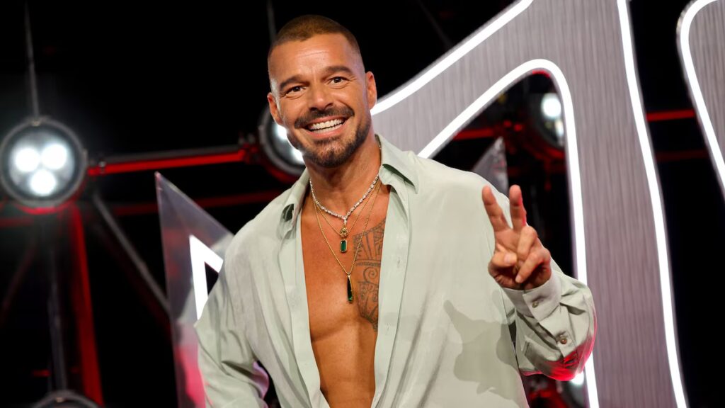 Ricky Martin elogia los históricos premios Grammy de Bad Bunny como una victoria cultural y humana