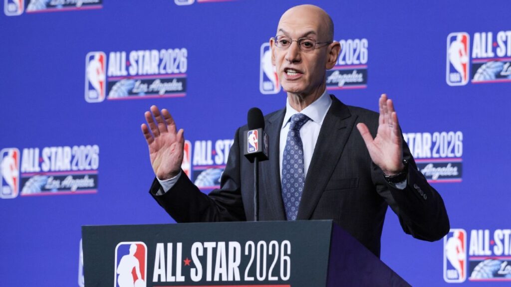 Adam Silver considera todas las soluciones para el tanking desenfrenado en la NBA