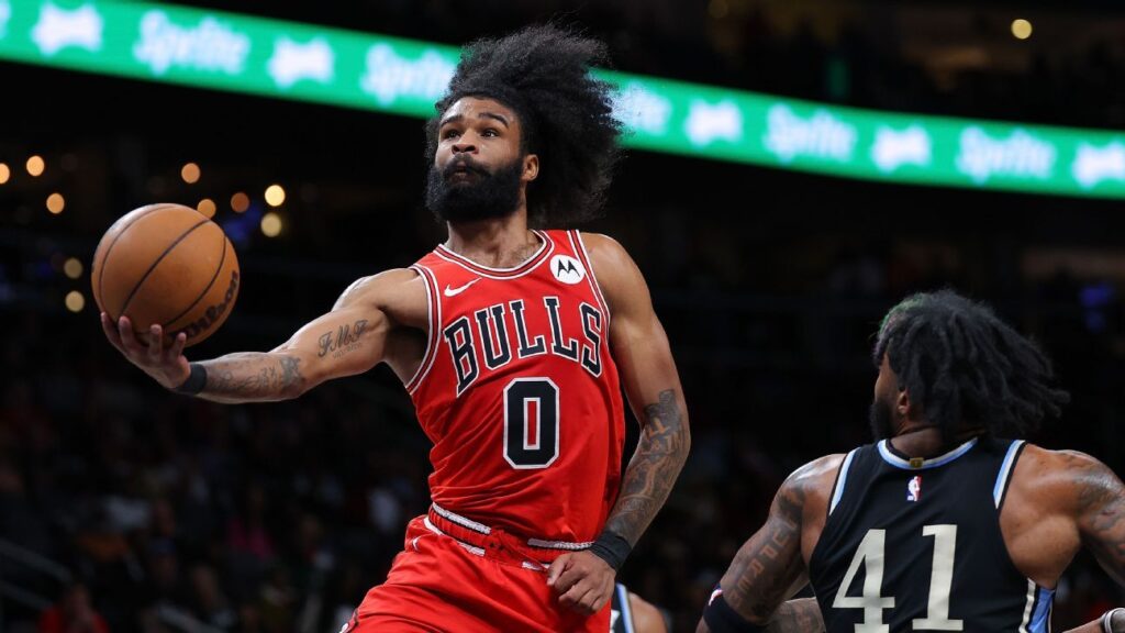 Bulls traspasan a Coby White a los Charlotte Hornets, fuentes