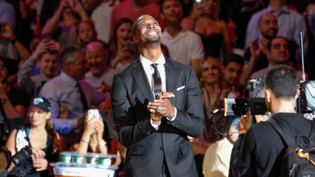 Chris Bosh dice que tiene “suerte de estar vivo” tras un susto de salud