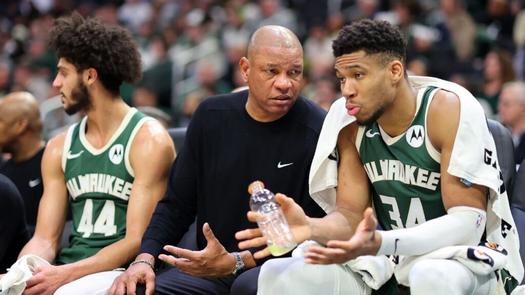 Doc Rivers: Giannis, cerca de regresar; jugará cuando esté sano