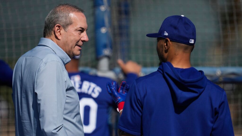 Lon Rosen, de los Dodgers, se convierte en presidente de operaciones comerciales de los Lakers