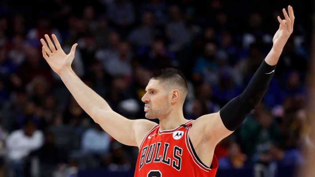 Los Boston Celtics adquirieron a Nikola Vucevic, fuentes