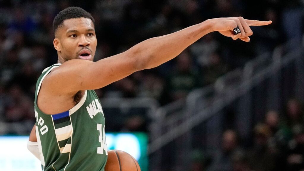 Los Bucks no están presionados para cambiar a Giannis Antetokounmpo