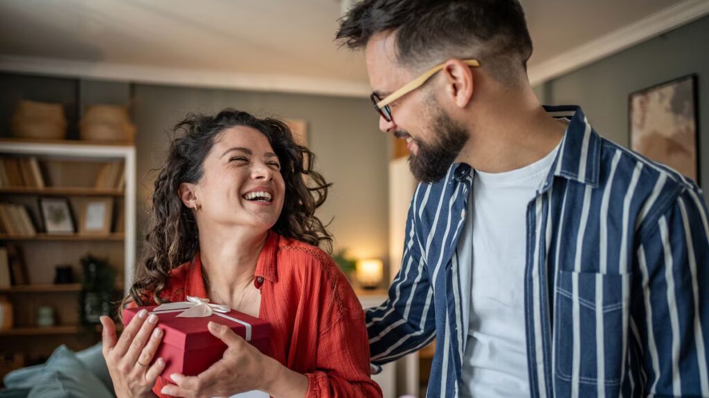 The cute and flirty edit she’ll wear, use, and adore