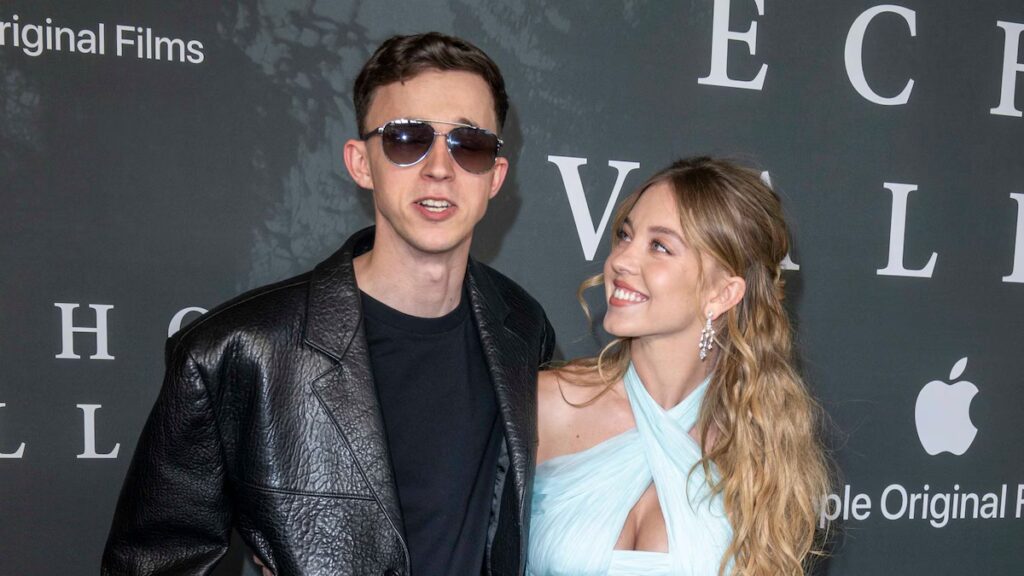 Sydney Sweeney comparte una emotiva llamada FaceTime con su hermano desplegado