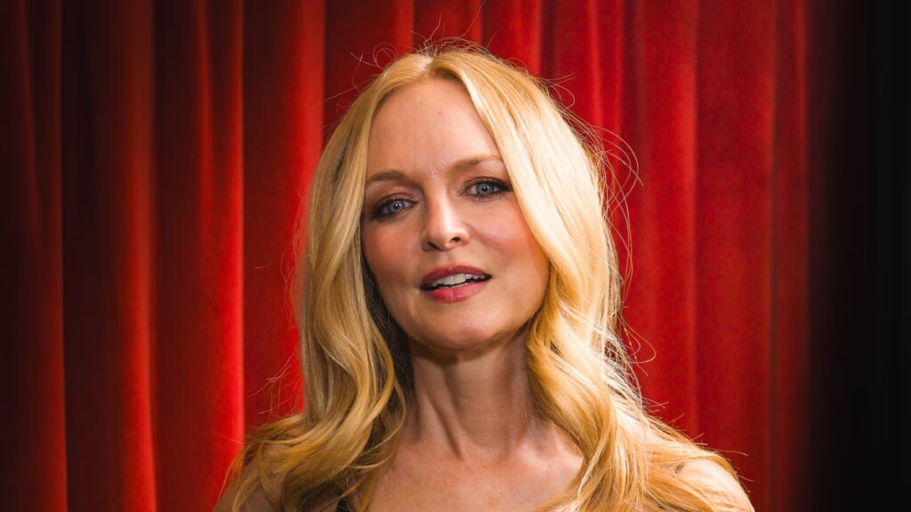 Heather Graham revela cómo mantiene un aspecto juvenil sin llegar a los extremos