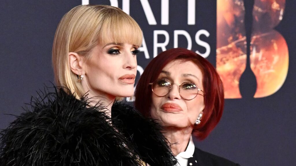 El círculo íntimo de Kelly Osbourne está preocupado por su dramática pérdida de peso tras la muerte de Ozzy