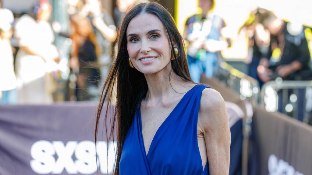 Demi Moore genera preocupación al mostrar su delgada figura en SXSW