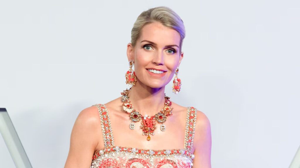 El look Rose Ball de Lady Kitty Spencer esconde un significado artístico especial detrás del glamour