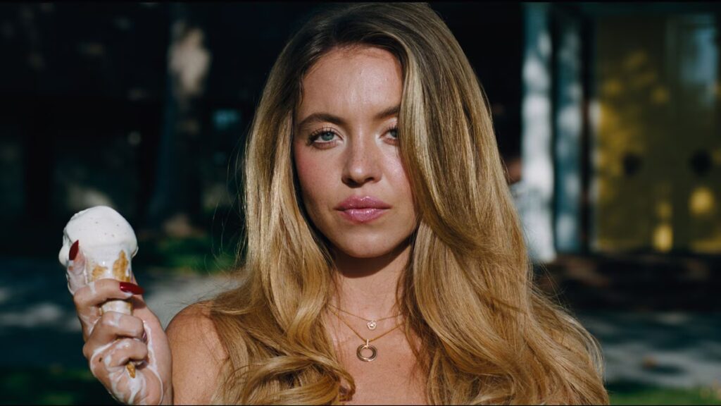 Sydney Sweeney trae calor en bikini rojo en el tráiler viral de la tercera temporada de ‘Euphoria’