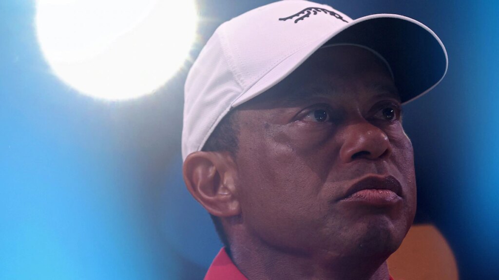 Tiger Woods dice que está ingresando a tratamiento y se aleja del golf después del arresto por DUI