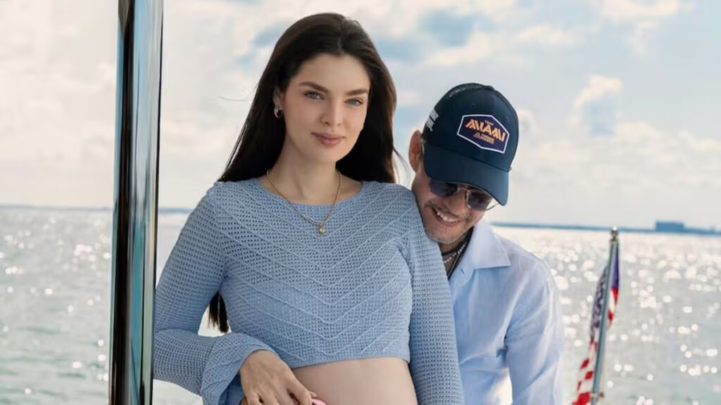 Marc Anthony y Nadia Ferreira comparten si esperan niño o niña