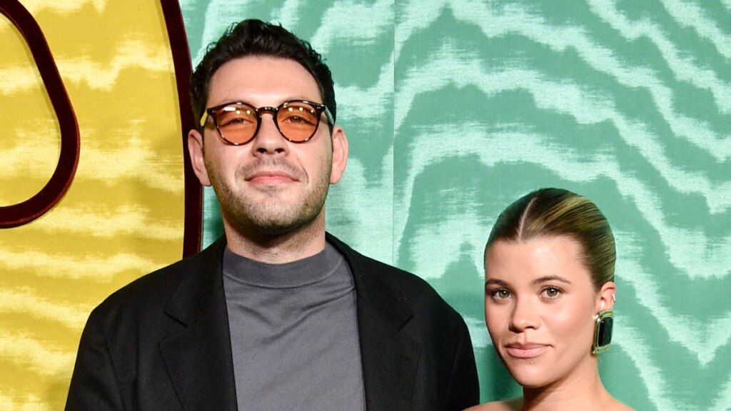 Sofia Richie comparte el primer vistazo al bebé no. 2 con Elliot Grainge y su hija Eloise