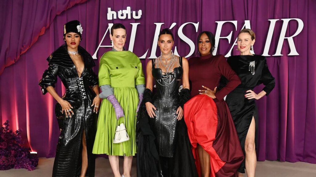 Subasta de vestuario de Kim Kardashian: Cómo conseguir una pieza de disfraz ‘All’s Fair’