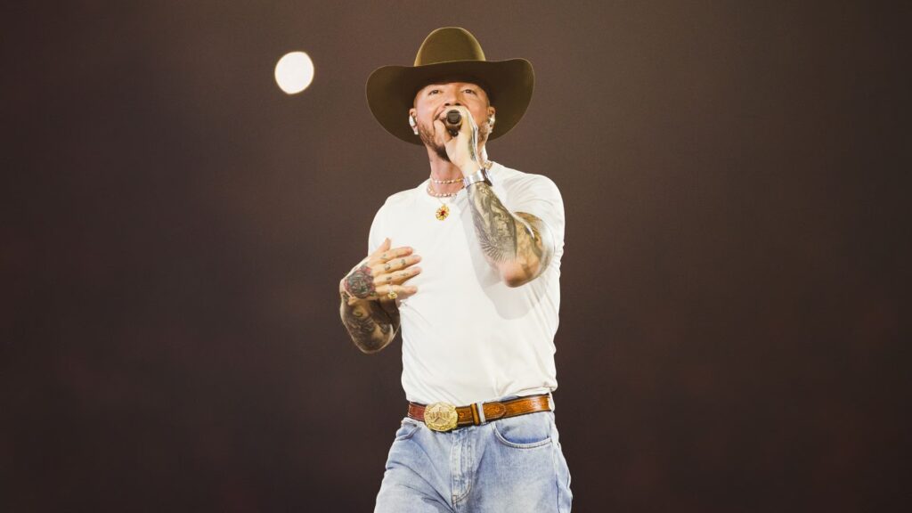 Comparte su nombre de vaquero y consejos especiales para su hijo Río (EXCLUSIVO)