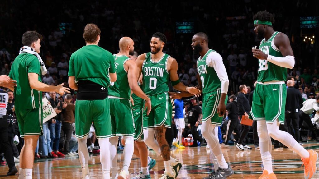 El regreso de Tatum, la recuperación de Spurs y el triunfo de Knicks, lo mejor del viernes en NBA