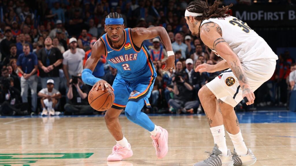 Gilgeous-Alexander iguala a Chamberlain y anota triples decisivos en la victoria del Thunder