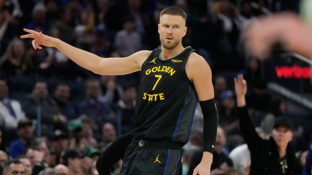 Kristaps Porzingis, baja ante Lakers por ‘enfermedad general’