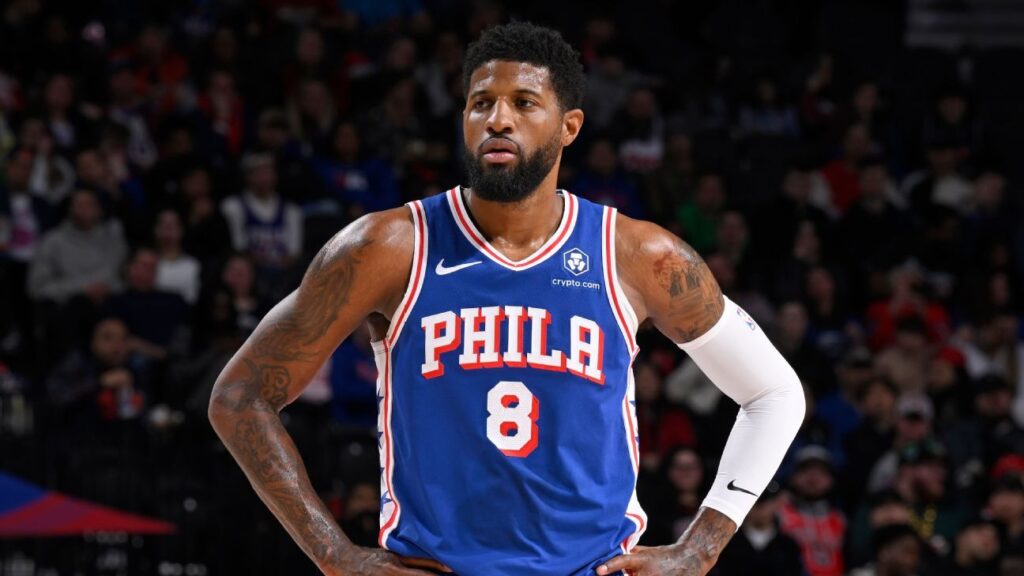Paul George, de 76ers, atribuye el uso de PED a su salud mental