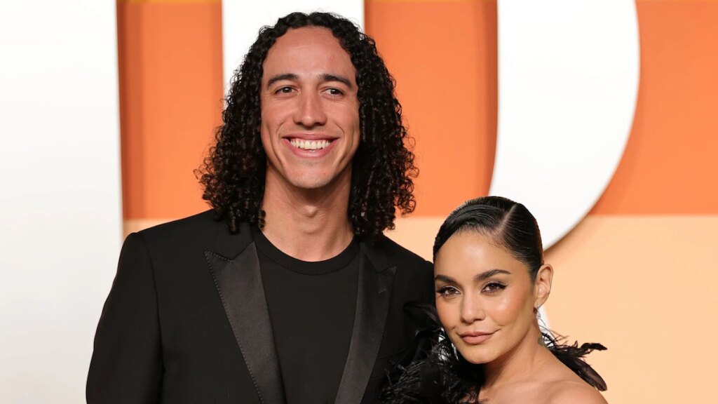 Vanessa Hudgens da un vistazo poco común a la ‘vida de mamá’ con Cole Tucker hablando efusivamente en los comentarios