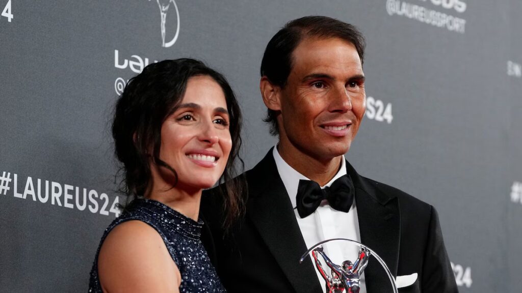 Rafa Nadal y Mery Perelló se escapan al paraíso con sus hijos