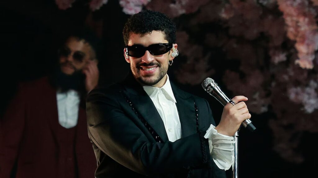 Bad Bunny regresa a Instagram para celebrar su cumpleaños número 32 con una rara foto