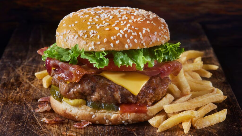 Por qué los directores ejecutivos de comida rápida se están involucrando en una guerra de hamburguesas viral