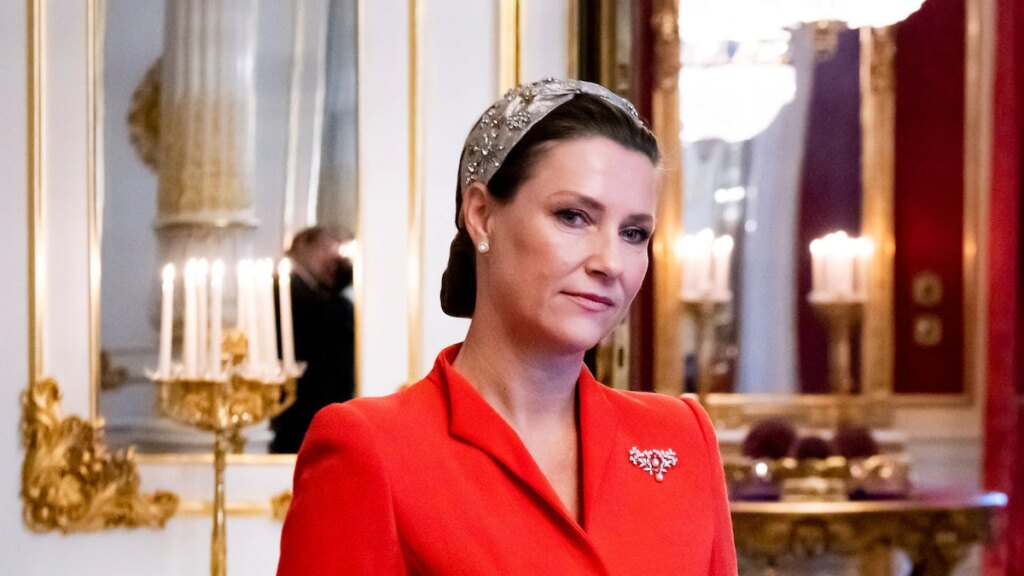 La pesadilla hogareña de la princesa Märtha Louise retrasa la mudanza con Durek Verrett
