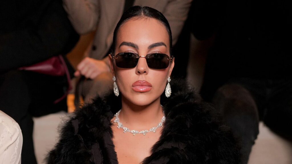 La hija de Georgina Rodríguez, Bella Esmeralda, ya es una mini fashionista