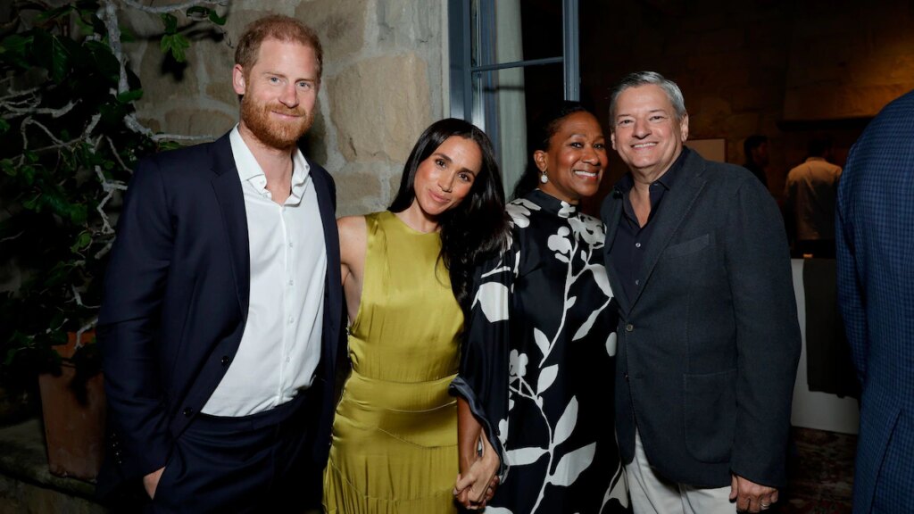 Meghan Markle y el Príncipe Harry hacen una aparición en la fiesta de Montecito repleta de estrellas del CEO de Netflix, Ted Sarandos