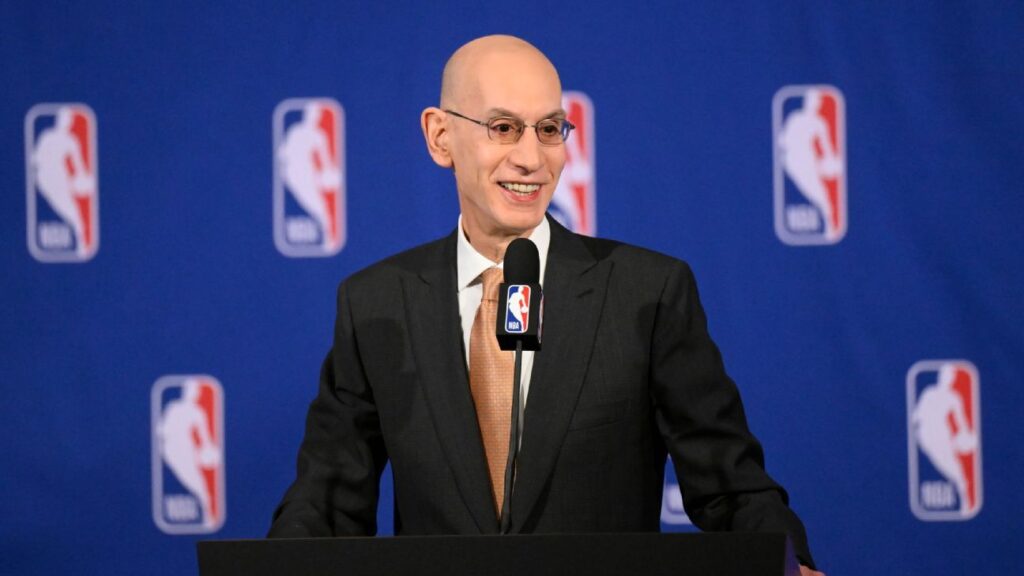 Adam Silver sugiere que los Grizzlies celebren partidos en Nashville