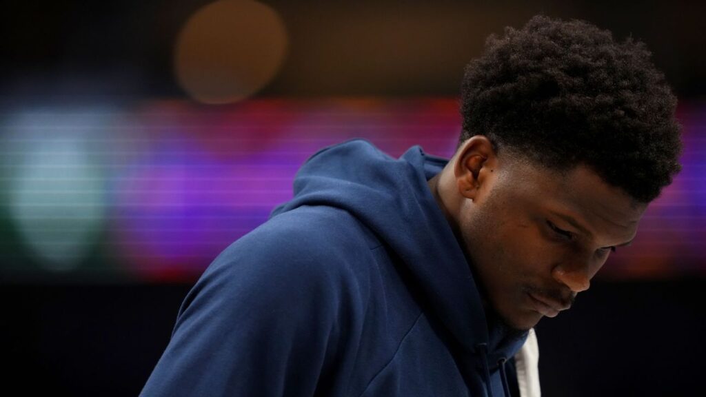 Anthony Edwards, inelegible para los premios de la NBA