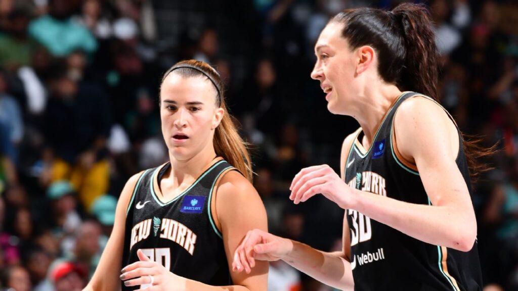 Breanna Stewart y Sabrina Ionescu anuncian que renovarán con las Liberty