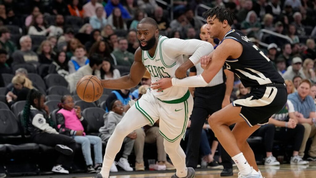 Celtics sacan provecho de diezmados Bucks; Hawks siguen en ascenso