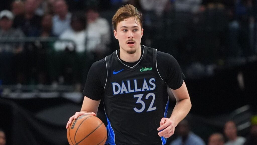 Flagg, 1er novato desde 97 con 40 puntos o más en juegos seguidos