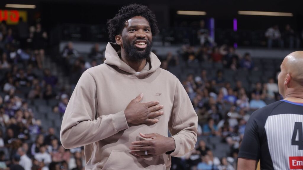 Joel Embiid, sin fecha de regreso a la actividad tras cirugía por apendicitis