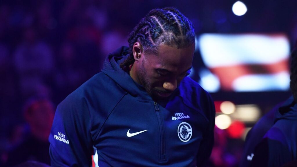 Kawhi Leonard guarda silencio sobre su futuro con los Clippers