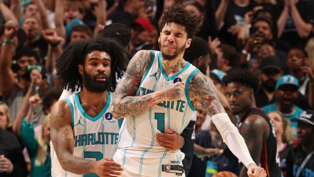 LaMelo Ball, multado con .000 dólares por dos incidentes en el play-in