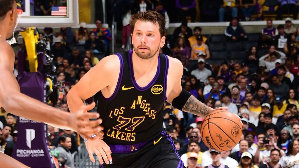 Lakers: Doncic vuelve el viernes de España; estatus aún es incierto